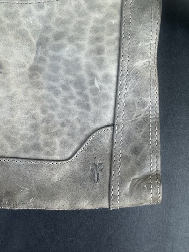 Frye Melissa Zip Leather Crossbody Bag Purse Gray Distressed DB770 Preowned - Picture 12 of 15
