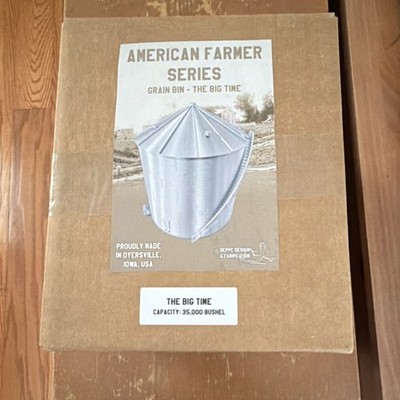 Deppe Design & Fabrication American Farmer Series Grain Bin - The Big Time, Sil 