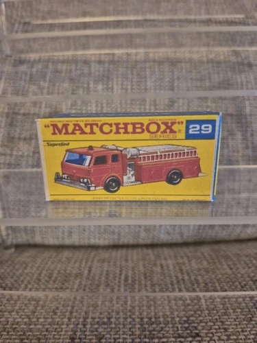 matchbox superfast lesney NO 29 FIRE PUMPER TRUCK repro box