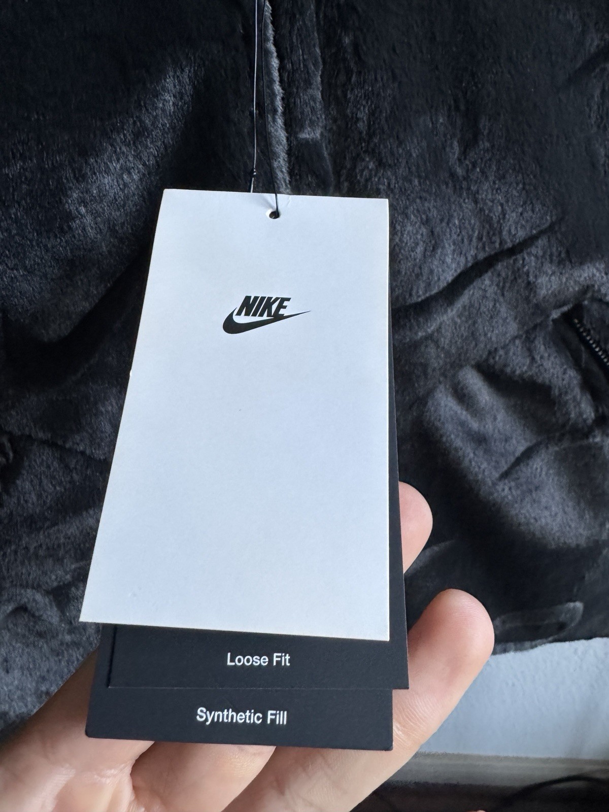 SIZE XS Nike Sportswear EssentialWomen's Loose Fur All Over Print Faux fur thumbnail 3