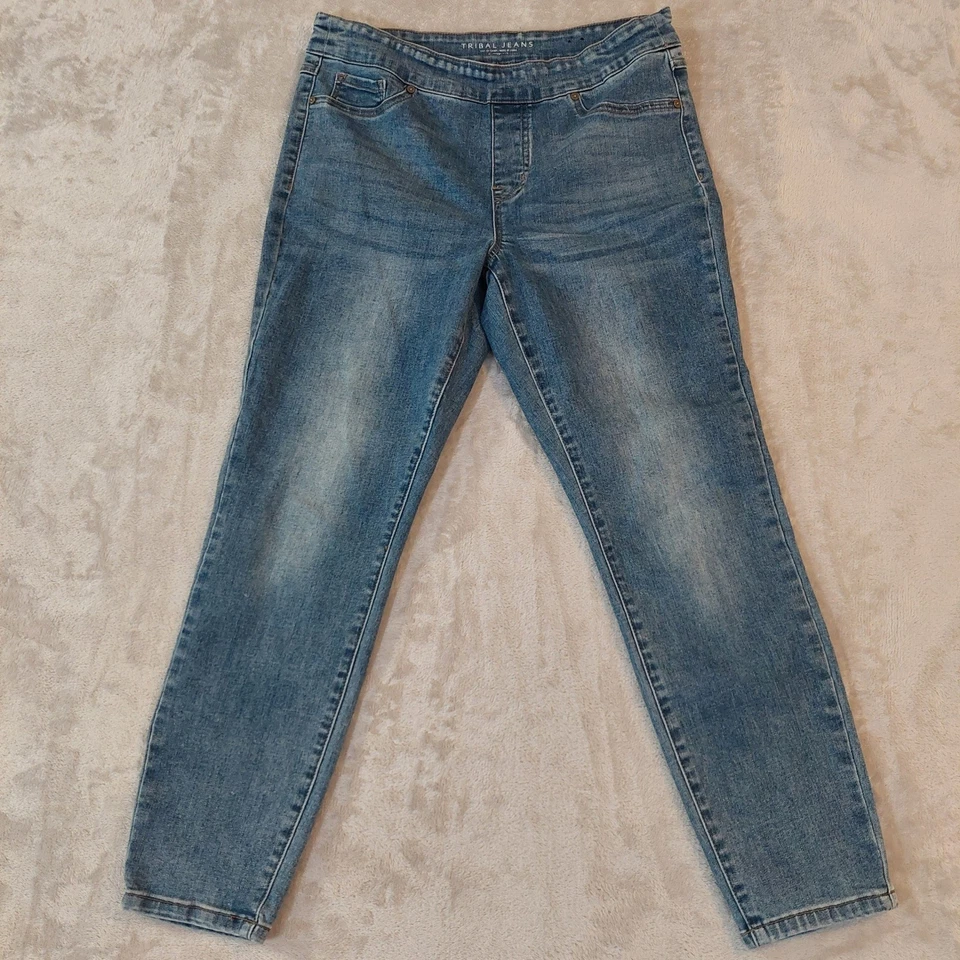 Jeans Tribal Audrey tiro medio tobillo jegging denim lavado claro talla 12 Foto 2 de 4
