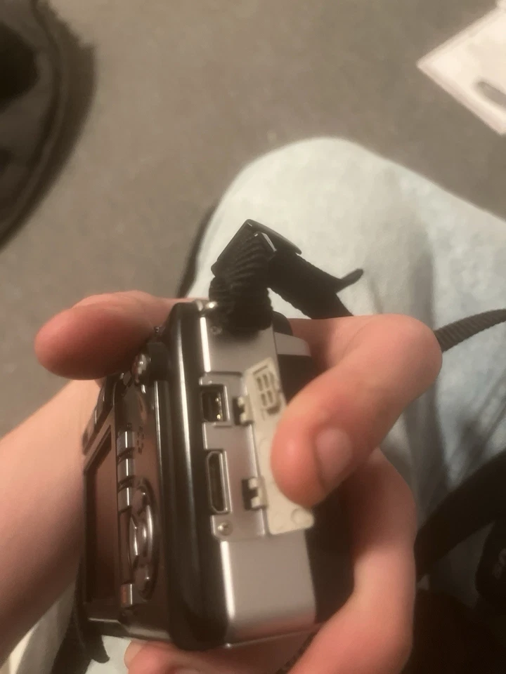 Olympus PEN E-PL1 12.3MP Digitalkamera - Schwarz (Kit mit ED 14-42mm Objektiv) - Bild 4 von 4