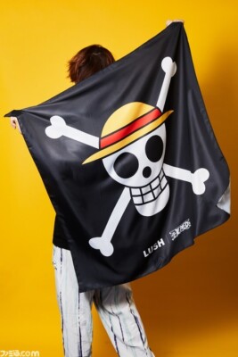 thumbnail: PHENO FLAGS Strohoed Piratenband Vlag - Jolly Roger, 60x90 Cm, One Piece Fan Merchandise