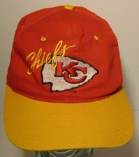 Vintage 1990s KANSAS CITY CHIEFS NFL FOOTBALL TEAM NFL SNAPBACK HAT CAP HIPSTER