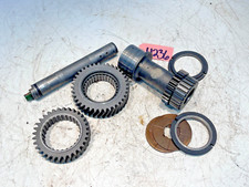 1964 Oliver 1850 Tractor Hydrapower Shaft & Gears 158256a
