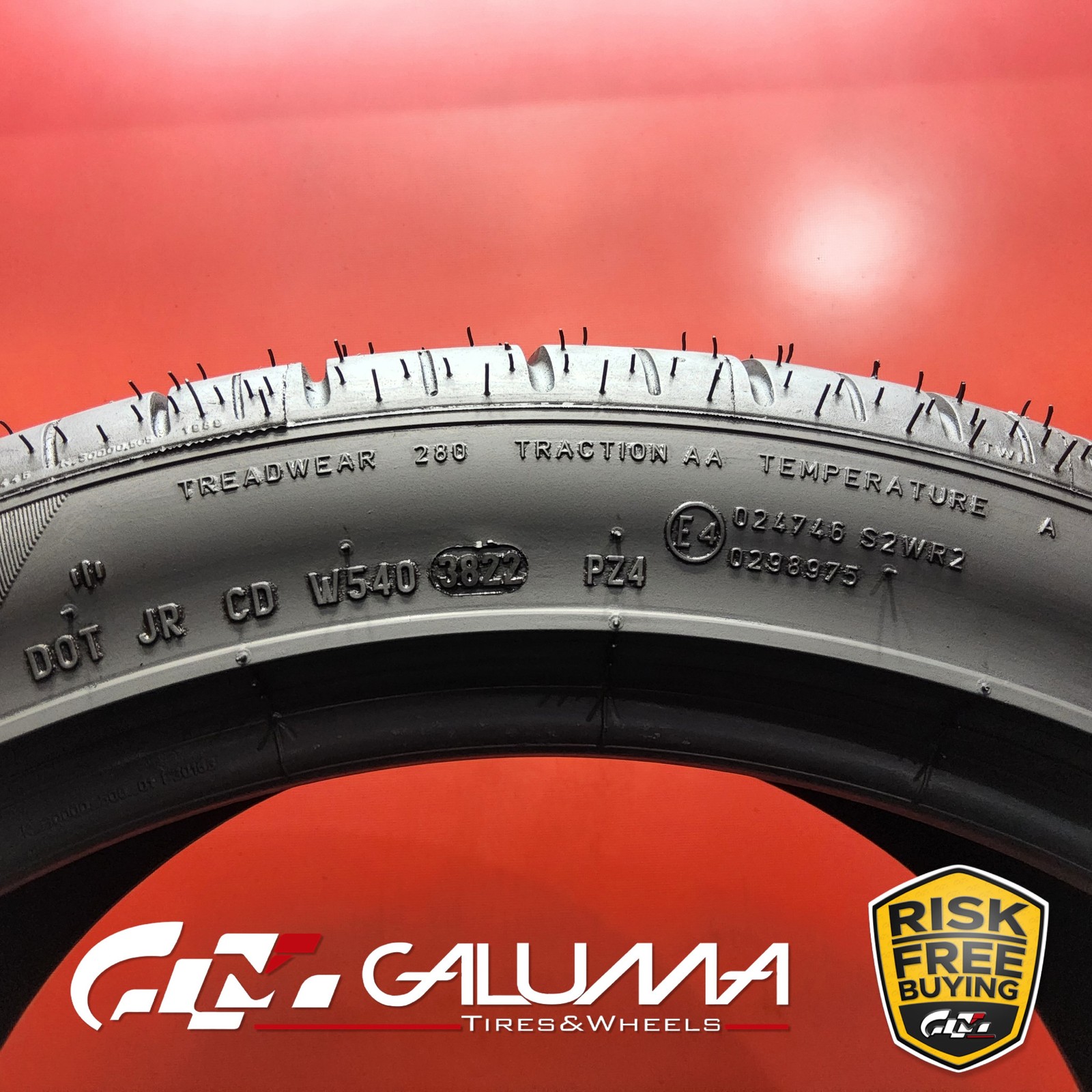 Set of 2 Tires LikeNEW Pirelli P-Zero (PZ4) XL 305/35ZR20 305/35/20 #94201