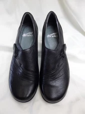 Dansko Black Leather  Shoe Size 5.5-6 Pre Owned