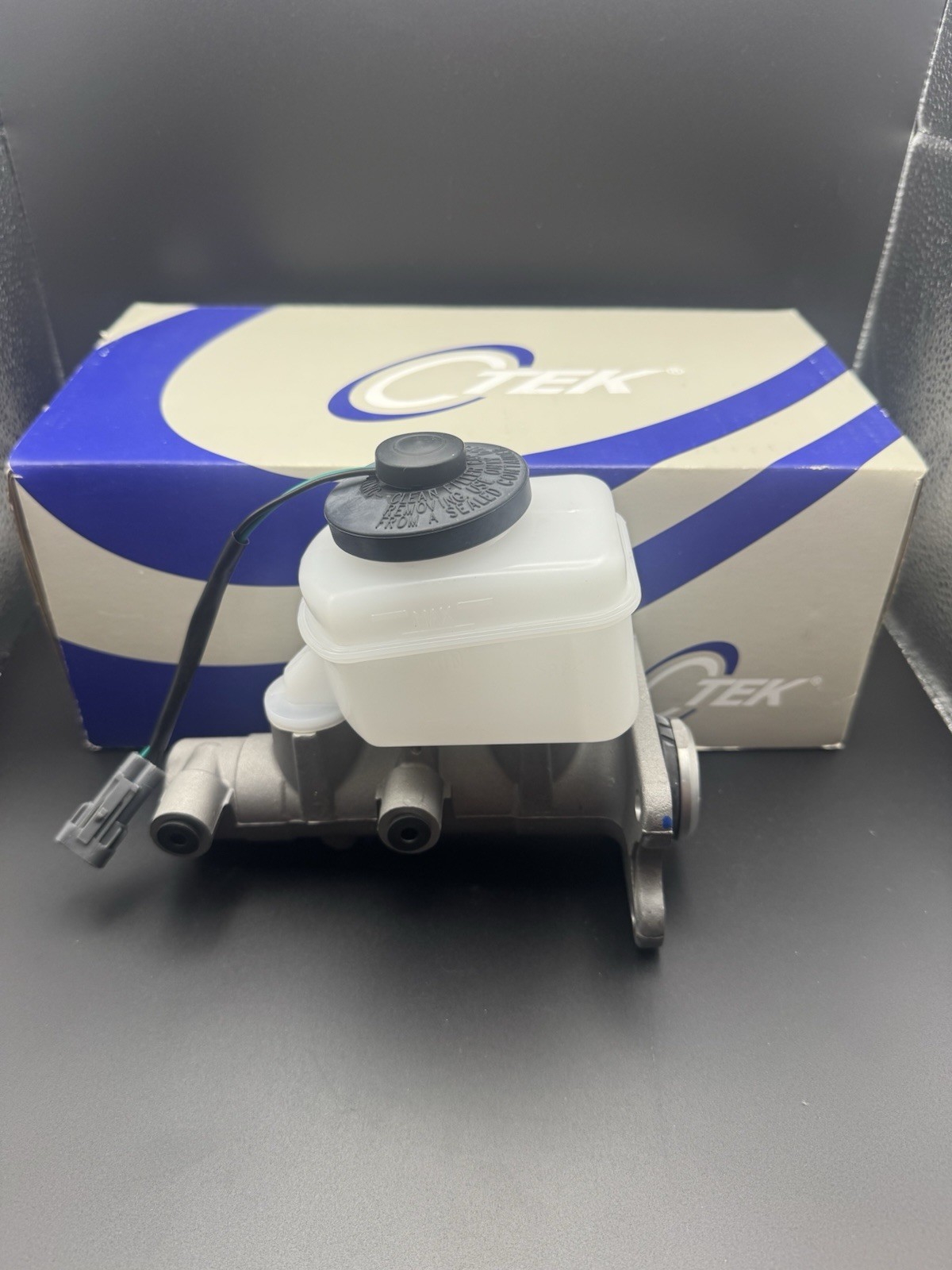 Centric 131.44707 Brake Master Cylinder for M39996 Hydraulics Braking fh