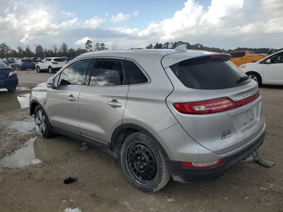 Vacuum Pump 2.3L Fits 15-22 MUSTANG 1586748 — 第 2/4 张图片