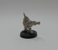 Warhammer 40K Space Ork Gretchin w/ Autogun -...
