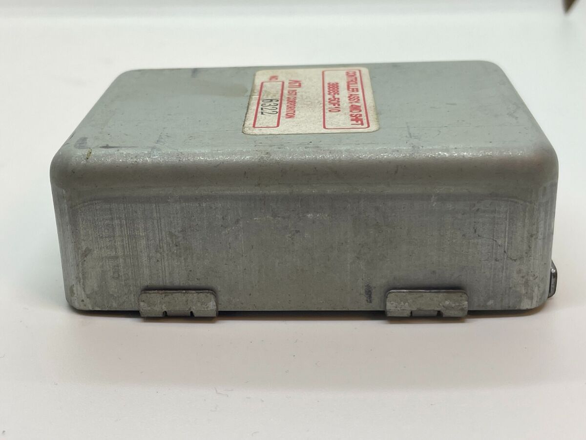 Suzuki DD51T Carry 4WD Computer Shift Controller 38885-50F10 Suzuki DD51T Carry 4WD Computer Shift Controller 38885-50F10