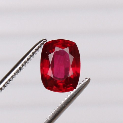 Blood Red Ruby Cushion Cut 5.70 Ct. Mozambique Gemstone - Picture 2 of 7