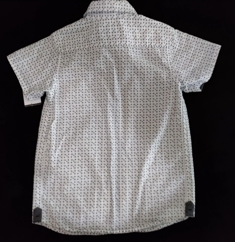 🧒 Camisa de vestir DISTORTION para niños - Talla 5 - Estampada con botones y bolsillo en el pecho Foto 3 de 4
