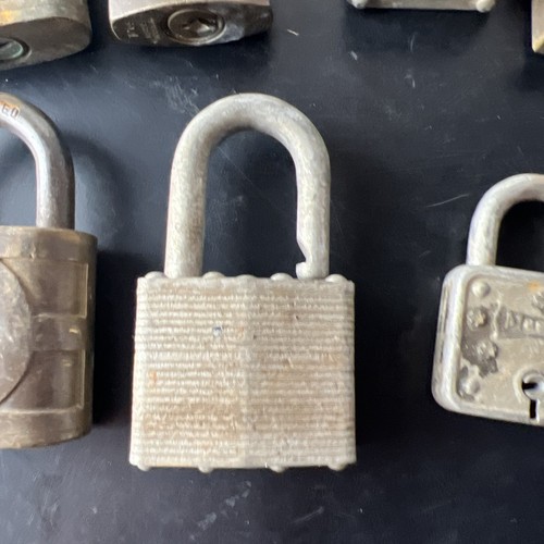 Vintage Lot Of 12 Locks Padlocks Without Keys Brass Yale Corbin Fraim Walsco - Picture 5 of 19
