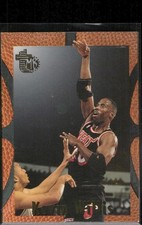 Kevin Willis 1994-95 Topps Embossed #51 Miami Heat