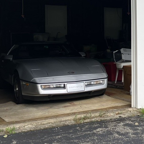 1984 Silver Chevrolet Corvette   | C4 Corvette Photo 10