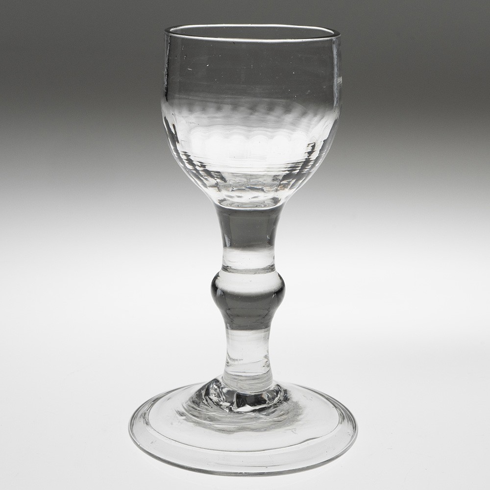 Georgisches geripptes Balustroid Weinglas um 1740