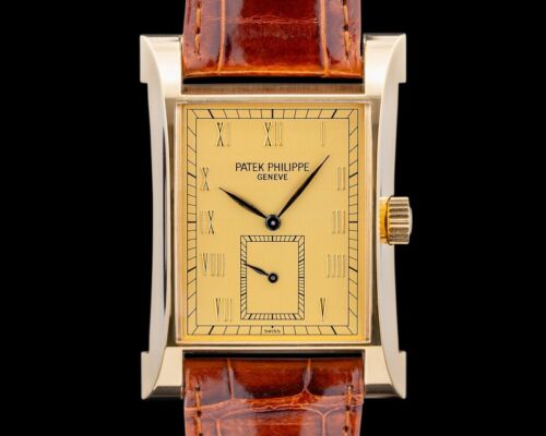 Patek Philippe 5500J Pagoda 5500 18K Yellow Gold / Gold Dial