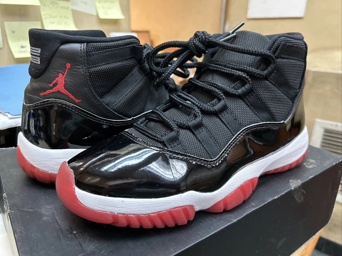 Nike Air Jordan 11 Retro Bred Size 9 2019