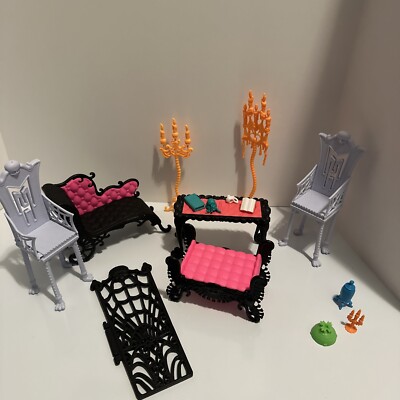 Monster High Freaky Fusion catacombs Playset Furniture Replacement Lot