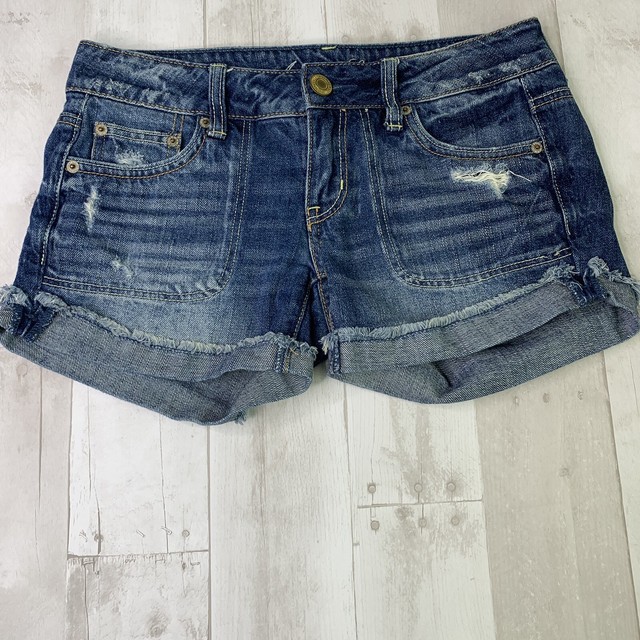 American Eagle Outfitters Womens 2 Distressed Denim Cutoff Shorts eBay