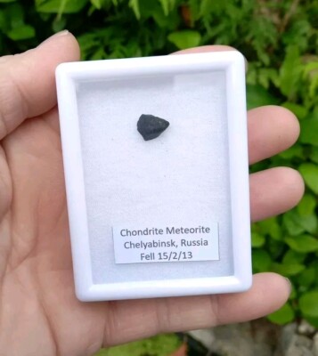 Meteorit Tscheljabinsk 0,82g LL5 Chondrit russischer Zeuge Herbst 2013