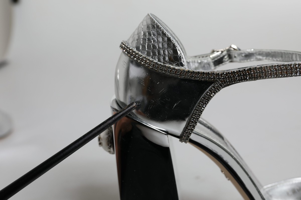 DOLCE & GABBANA Shoes Silver Leather T-strap Heels Sandals