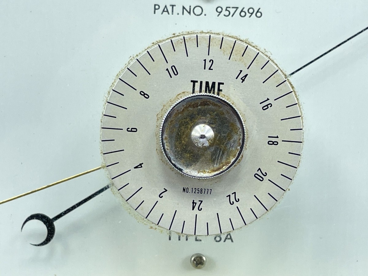 Yanagi Instrument 957696 Baromètre Anéroïde Compensé Température