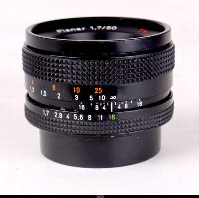 【kamesan】contax Carl Zeiss Planar Carl Zeiss Planar T* 135mm F/2 