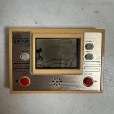 VTG Safari Q&Q Card Clock 2.5" LCD Screen Handheld Gaming Console - For Parts