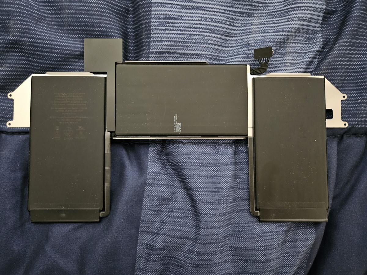 Apple MacBook m1 本体 バッテリー87% Apple MacBook Air M1 Battery A Genuine 87% HEALTH - A2337