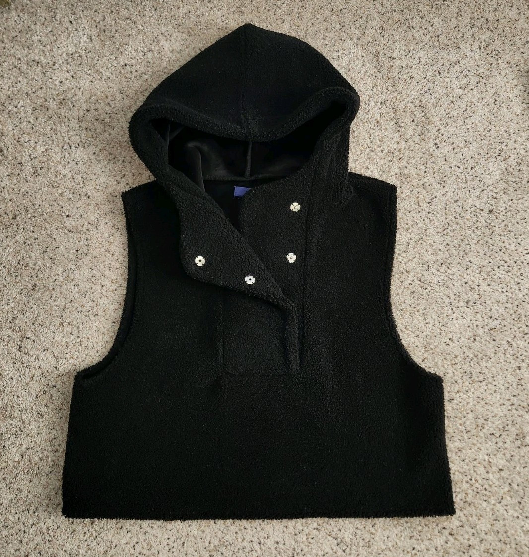 Pilcro Black Sherpa-Lined Hooded Vest One Size Cozy Winter Wear
