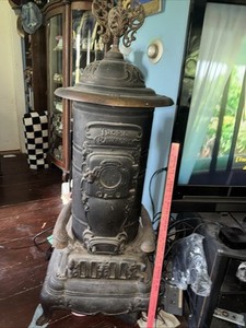 Tropic Crawford No.114  Antique Baseburner Cast Iron Stove! Pick Up Only!