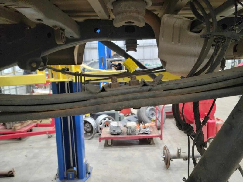 Conjunto de resorte de hoja trasero Ford F-150 2015-2020 lado izquierdo o derecho OEM FL3Z5560A Foto 3 de 4