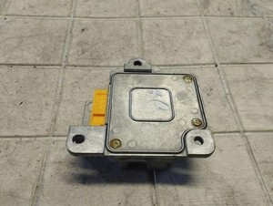 OPEL VECTRA B 36 Airbag-Steuergerät 90464705 1.60 Petrol 74kw 1996 18236541