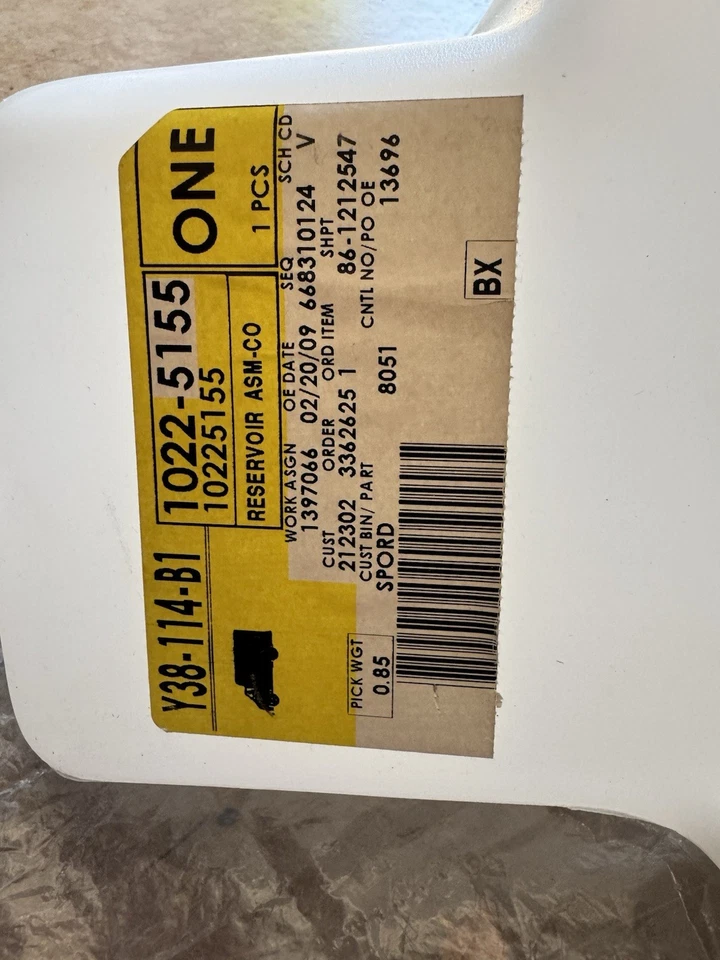 Cadillac Fleetwood 1993 tanque de depósito de refrigerante con tapa Foto 2 de 4