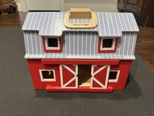 Melissa  Doug Wooden Red Barn And Farm Animals Folding Corral Fold N Go EUC