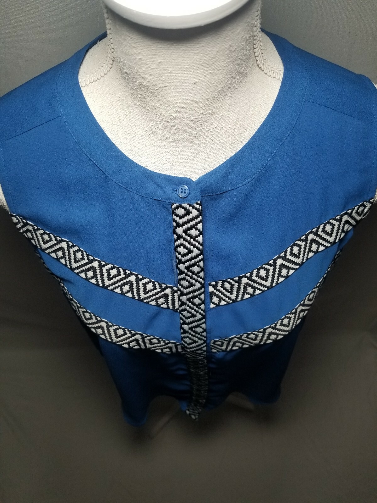Picture 2 of 10