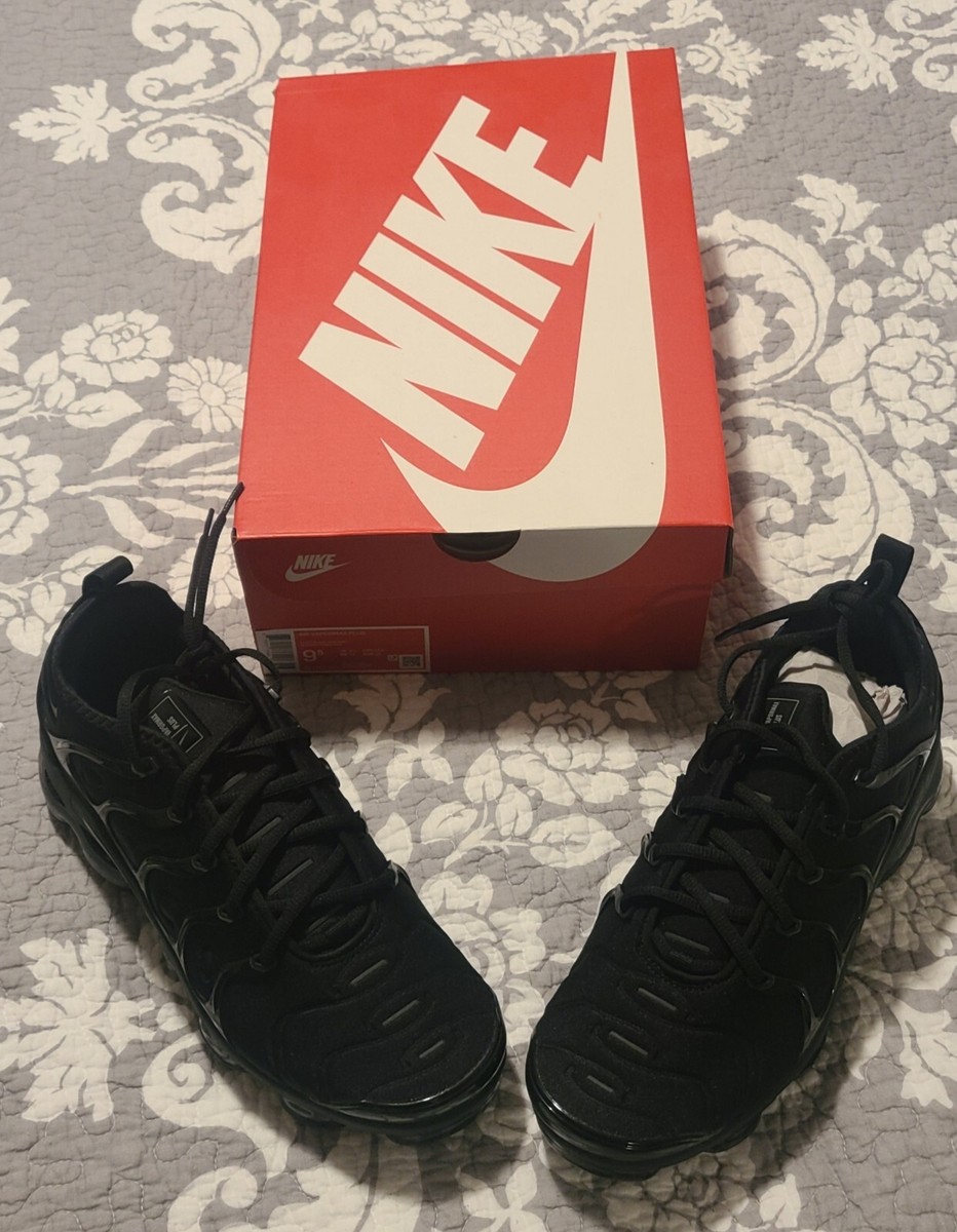 Nike Air VaporMax Plus Triple Black U.S. Men's Size 9.5 DS
