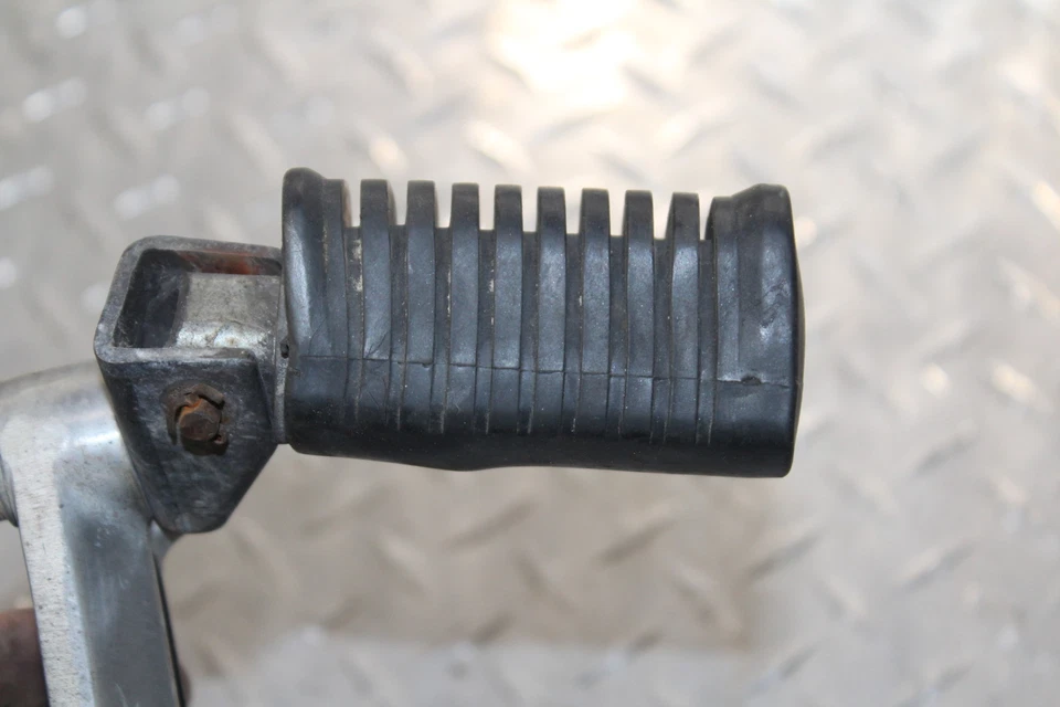 Kawasaki 750 CSR KZ750M 1982 clavija trasera derecha pasajero Foto 2 de 4