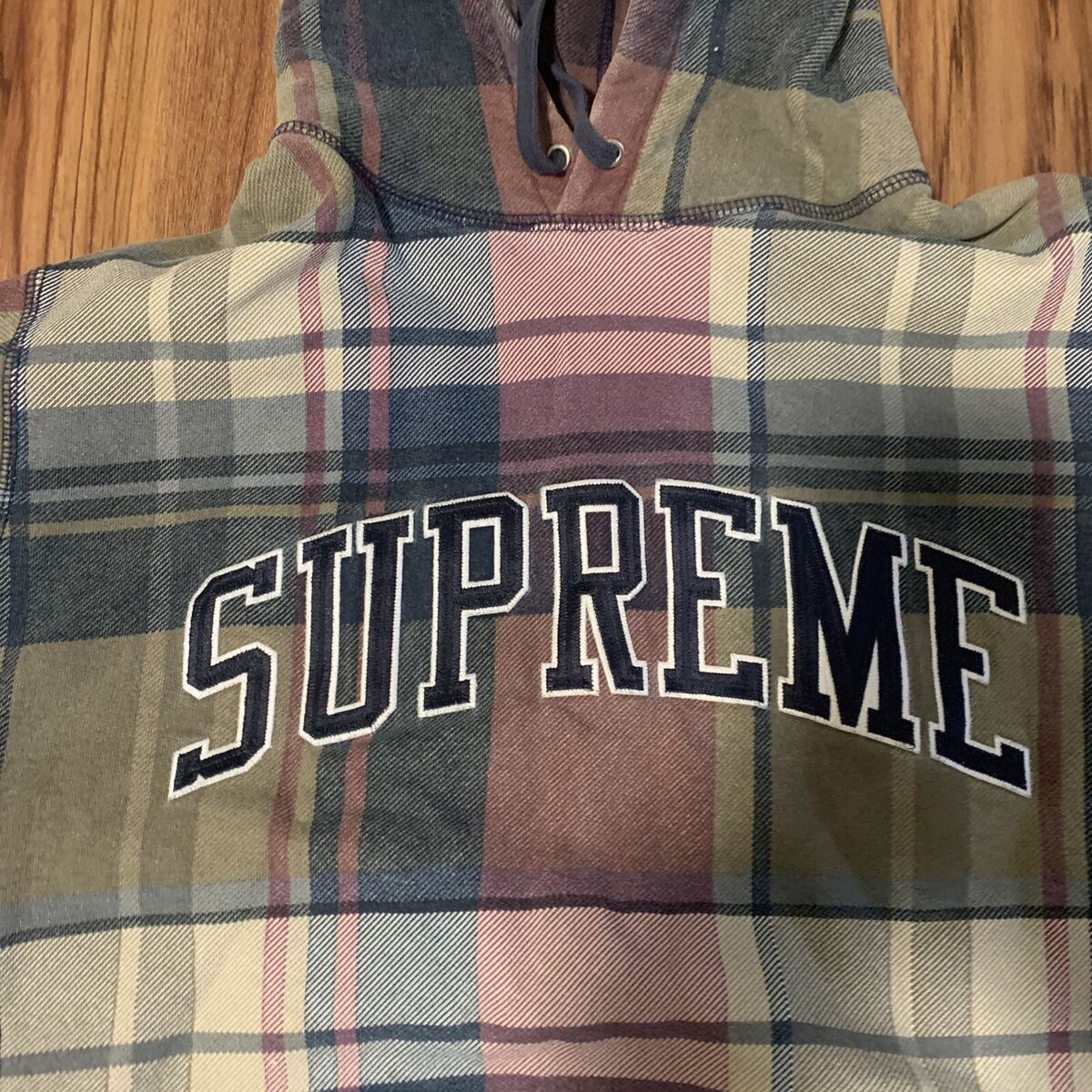 Supreme Plaid Hoodie Size Large Minor Flaws | eBay Supreme Plaid Hoodie Size Large Minor Flaws | eBay