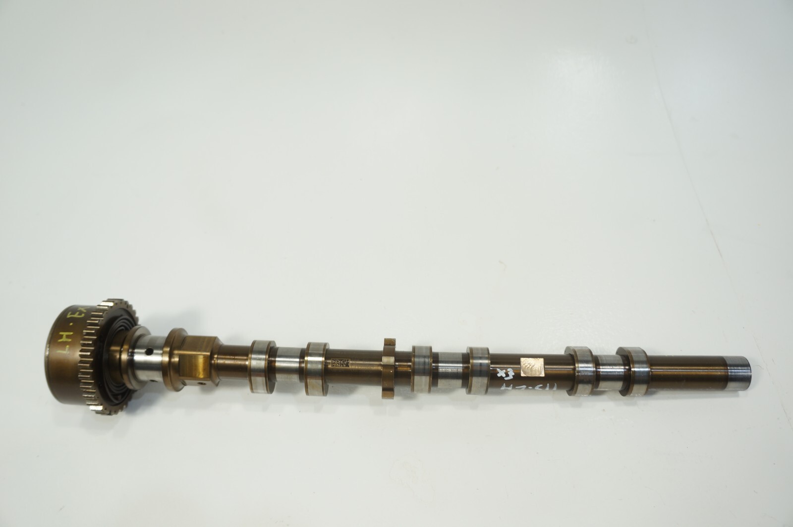 14-2019 maserati ghibli 3.0l v6 LEFT side EXHAUST OUTLET cam shaft camshaft