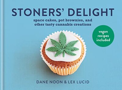 Stoners Delight: Space cakes, - Hardcover - GOOD