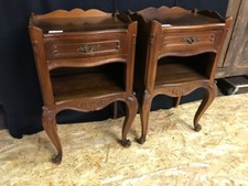 Coppia di Comodini in Noce Provenzali - Restaurata (in corso d'opera)