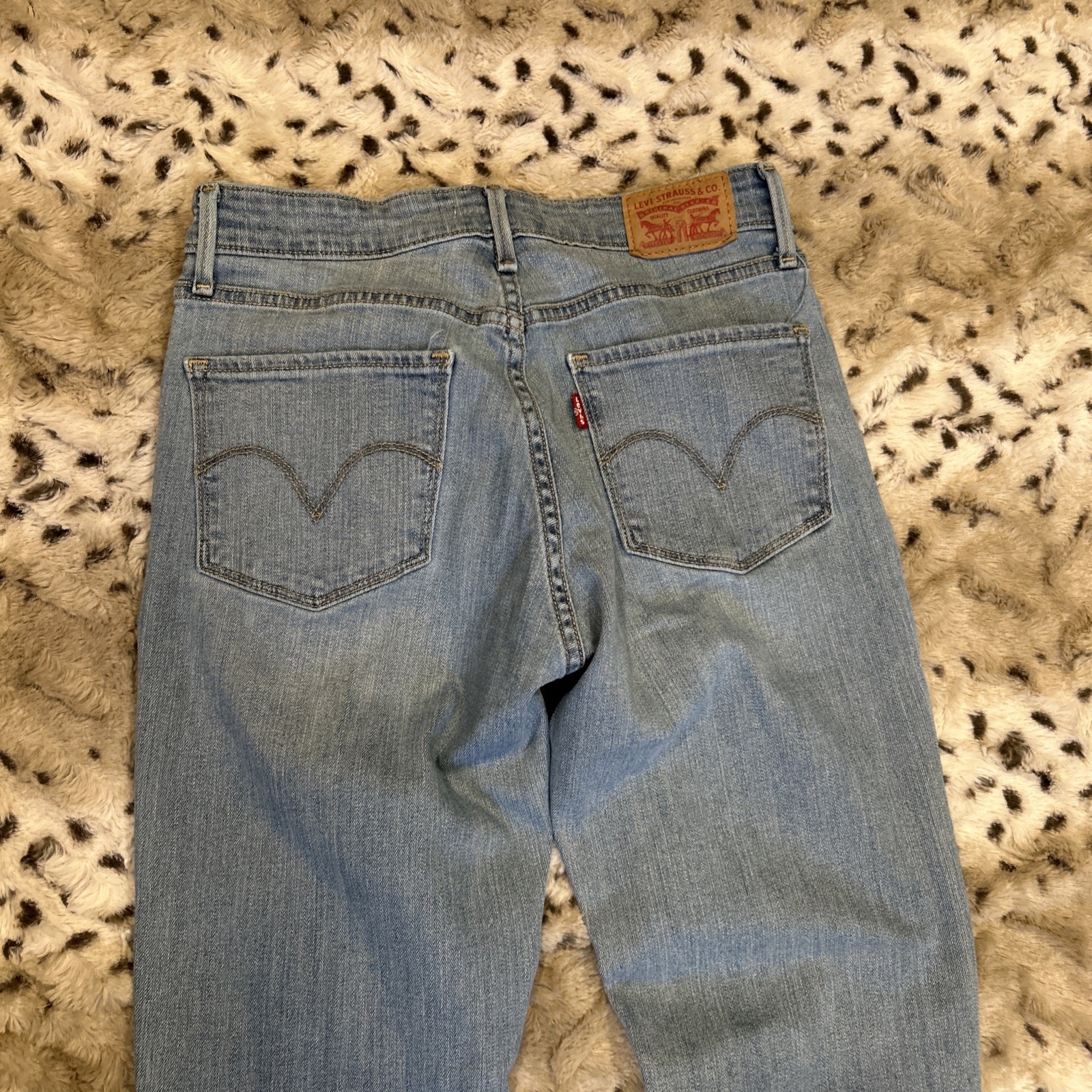 Levi's Women's Mid-Rise Skinny Jeans, Size 28 thumbnail 7