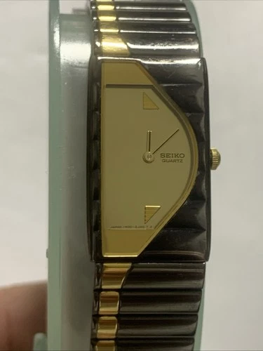 Rare Vintage Seiko Black Gold Tone Half Moon Dial Crescent Watch Elegant 1N00