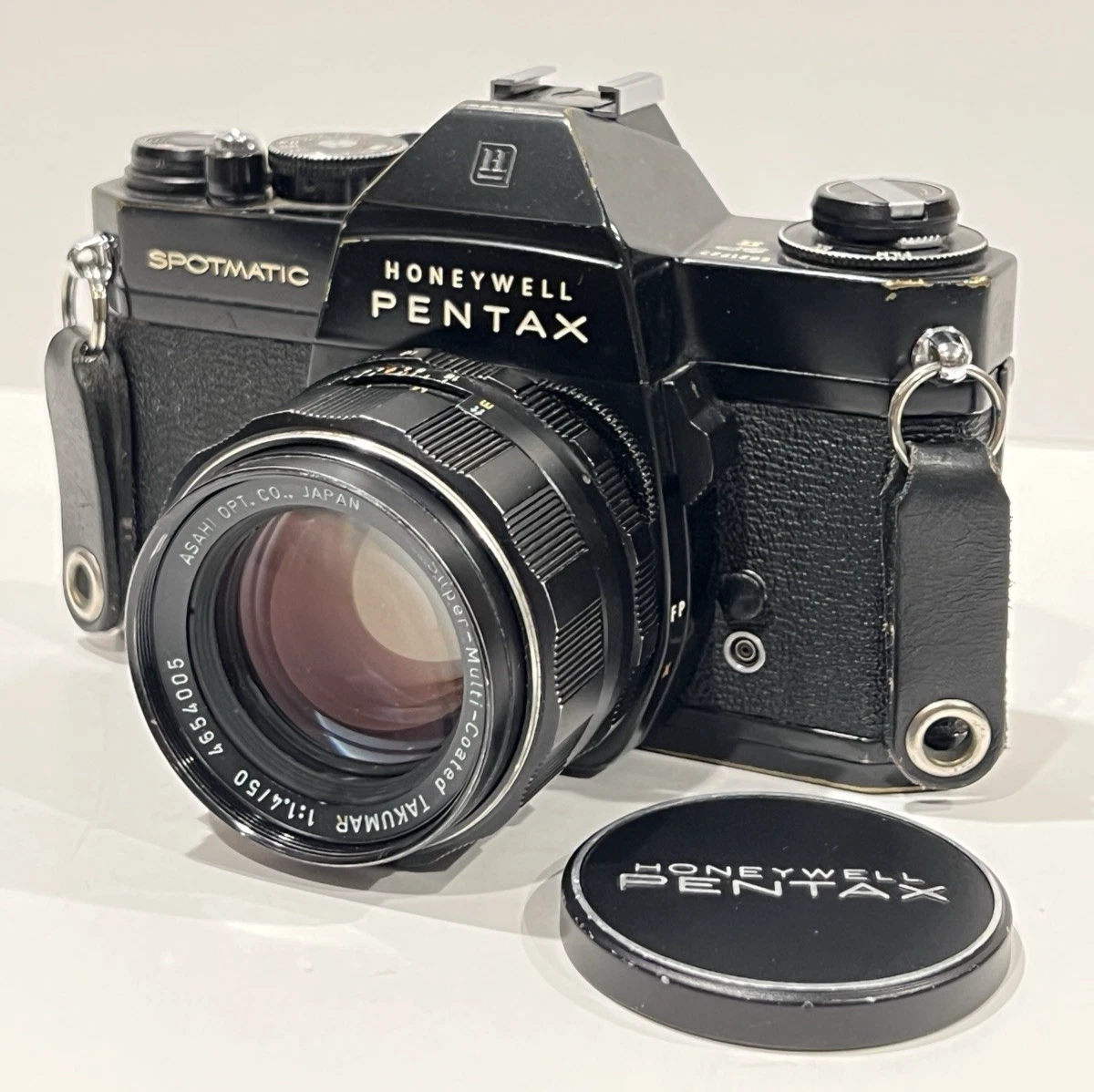ASAHI PENTAX SL 35mmカメラ　フルセット The Asahi Pentax SL – a gem from the late 1960s | Chasing Classic