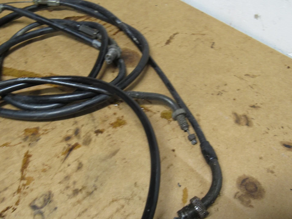 Honda 1985 VF700C Magna Throttle Choke Cables - Image 2 of 4