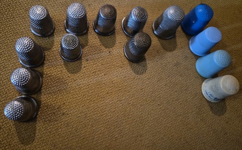 LOT 14 Vintage Thimbles Sewing Metal Plastic 6 7 9 10 11