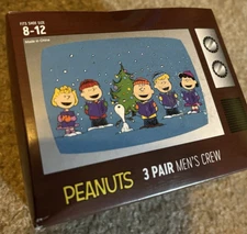 NWT men 3 pair crew socks sz 10-13 Peanuts Snoopy Woodstock Christmas gift box